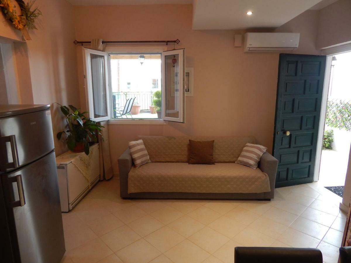 Peters Apartment Corfu (city) Eksteriør billede